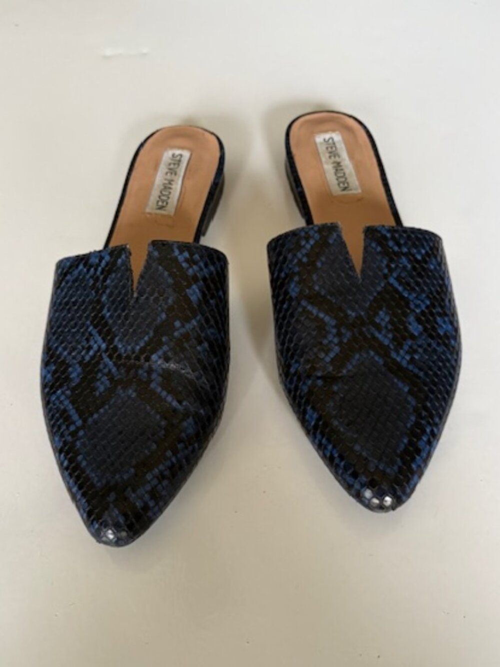 Steve Madden Black and Blue Snake-Print Pointed Mules